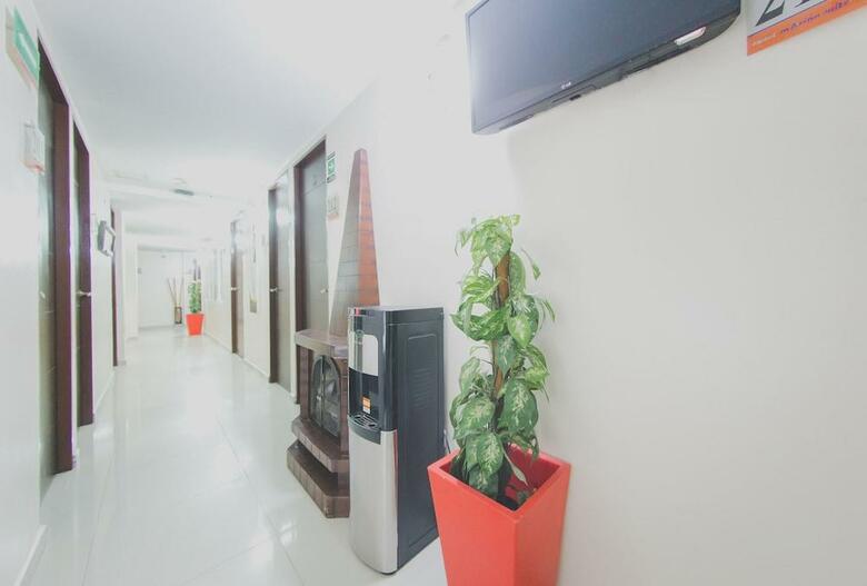 Hotel Marina Suites