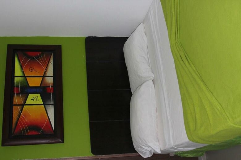 Hotel Marina Suites