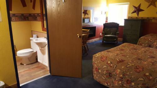 Earth Inn Motel - Jackson