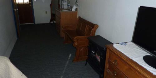 Sugarloaf Mountain Motel