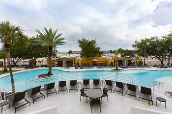 Hotel South Shore Harbour Resort And Conference Center