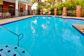 Holiday Inn Express Hotel & Suites Jackson - Flowood