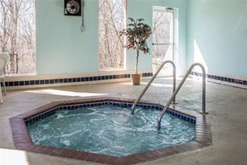 Hotel Quality Inn & Suites West Bend