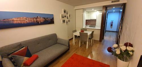 Blue Tiles - Porto Apartment