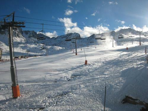 Apartamentos Nevada I Y II