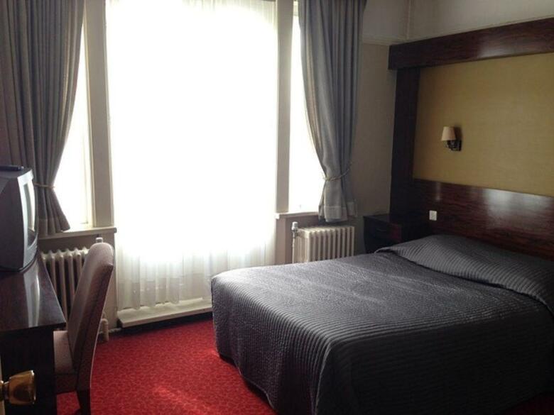 Hotel Manhattan