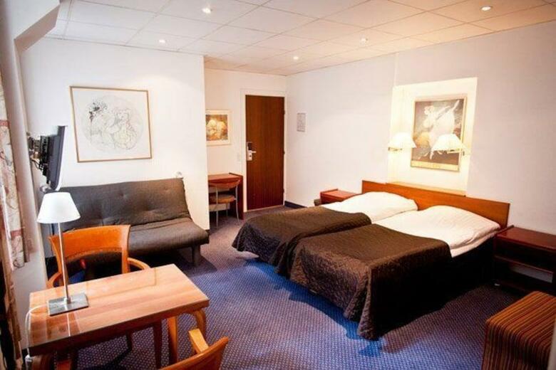 Saga Hotel
