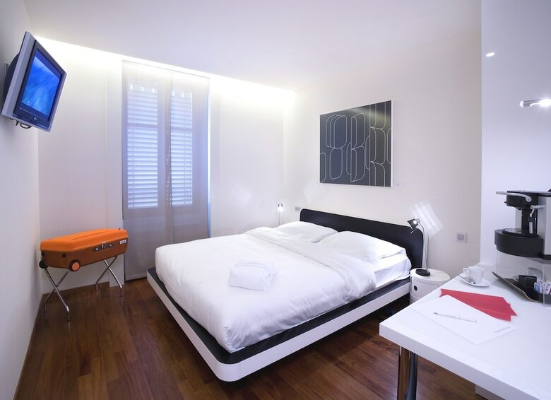 Hotel La Cour Des Augustins