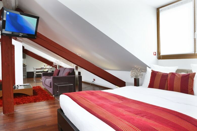 Hotel La Cour Des Augustins