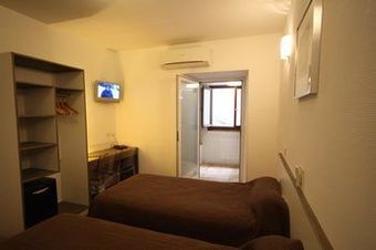 Hotel H�tel Napol�on