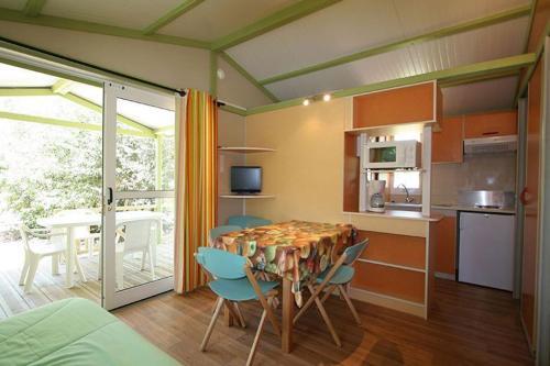 Hotel Camping La Pin�de
