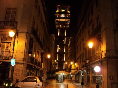 Hostal Rossio Alojamento Local