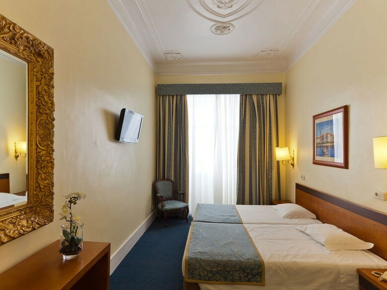 Hotel Resid�ncial Florescente