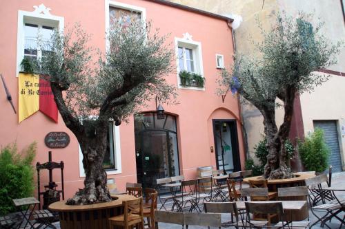 Hostal La Dimora Del Conte Bracco B.