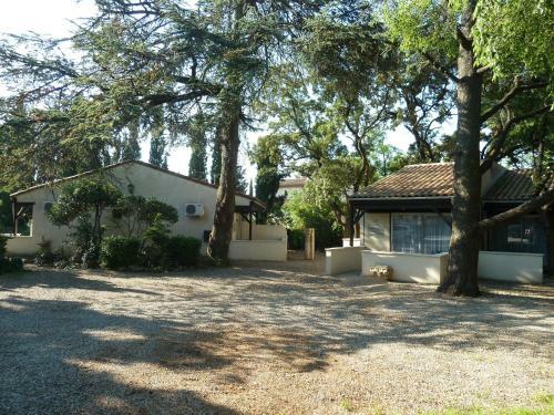 Hotel Logis H�tel R�sidence Les C�dres
