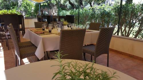 Hotel Logis H�tel R�sidence Les C�dres