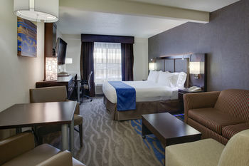 Holiday Inn Express Hotel & Suites Meadowlands Area