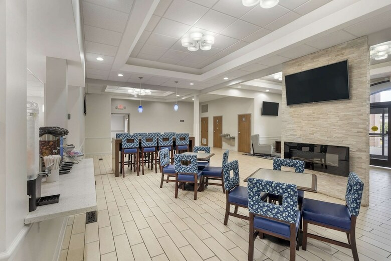 Hotel Baymont Inn Mundelein