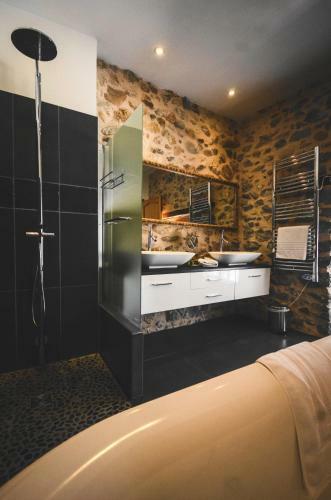 Hotel Logis - Chateau De Beauregard