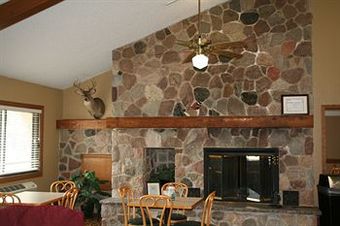 Hotel Americinn Lodge & Suites Elkhorn