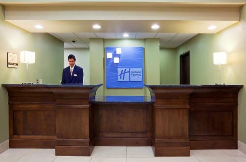 Hotel Holiday Inn Express & Suites Verona