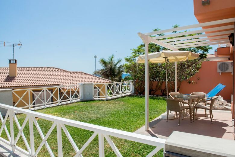 Apartamentos Villas Santa Ana