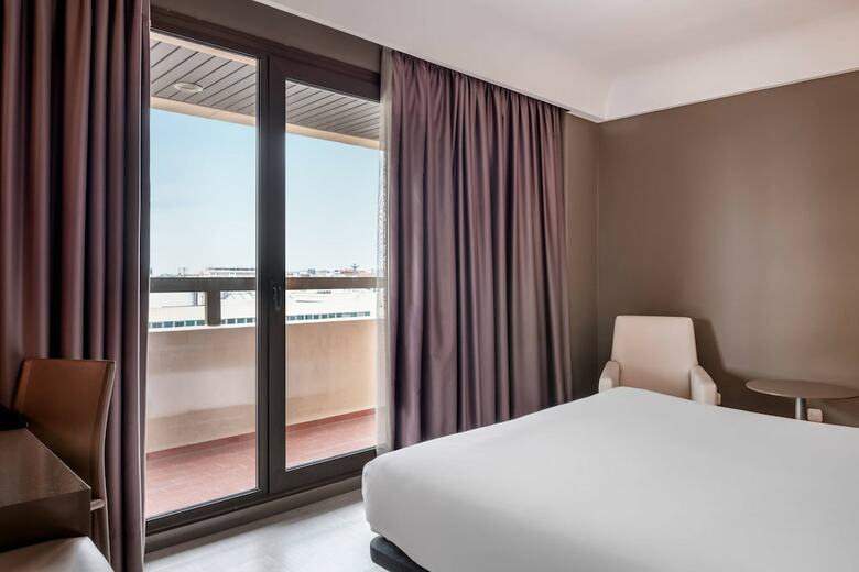 AC Hotel Iberia Las Palmas By Marriott