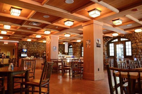 Hotel Overlook Lodge At Bear Mountain