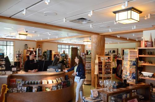 Hotel Overlook Lodge At Bear Mountain