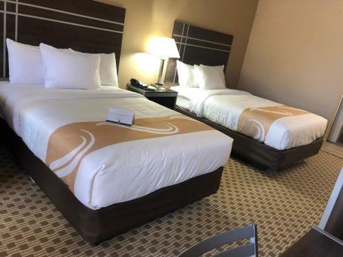 Motel Carefree Inn Madisonville
