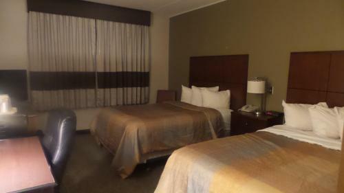 Hotel Quality Inn & Suites