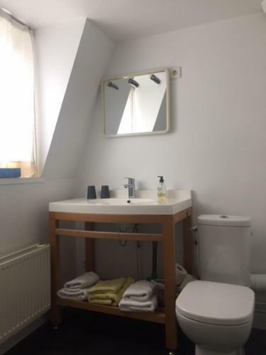 Bed & Breakfast Une Chambre En Ville