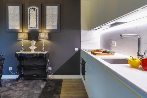 Lisbon Inside Connect - Bairro Alto Apartments