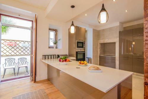 Lisbon Inside Connect - Bairro Alto Apartments