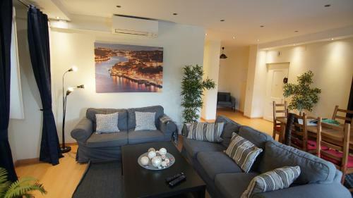 Cozy Apartment In Center