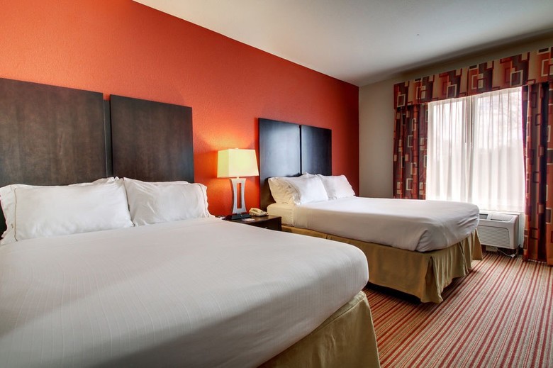 Holiday Inn Express Hotel Winona North