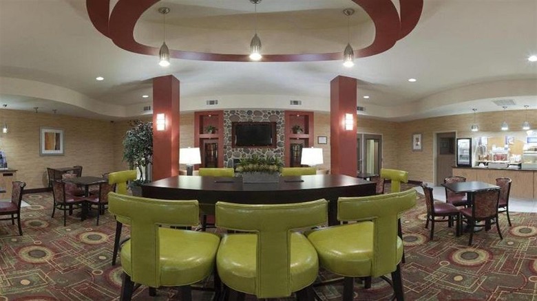Holiday Inn Express Hotel Winona North