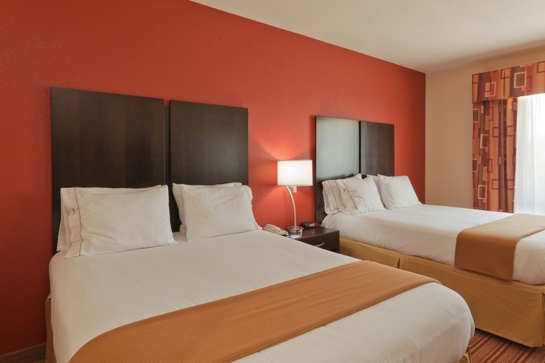 Holiday Inn Express Hotel Winona North