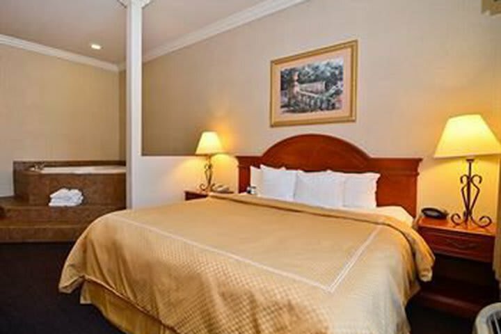 Hotel Comfort Suites Oakley