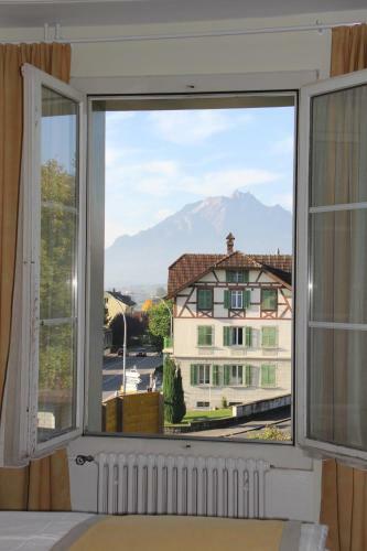 Hostal Gasthaus Zum Kreuz