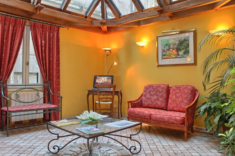 Hotel Les Rives De Notre Dame