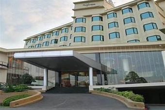The Grand Riverside Hotel