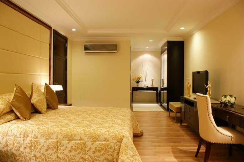 Hotel Lk Legend