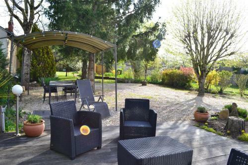 Bed & Breakfast Chambres D'h�tes Les Volets Bleus