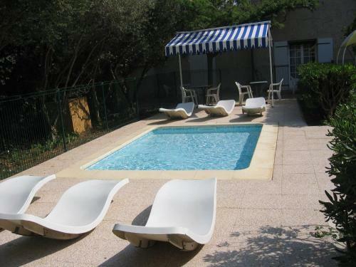 Hotel Le Petit Manoir Logis