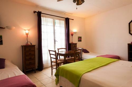 Hotel Le Petit Manoir Logis
