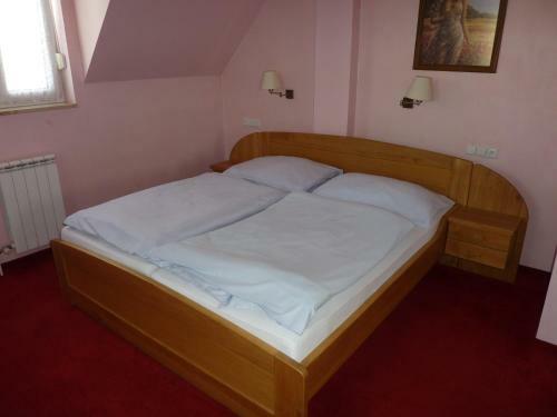 Hotel & Restaurant Na Fry?t�tsk�
