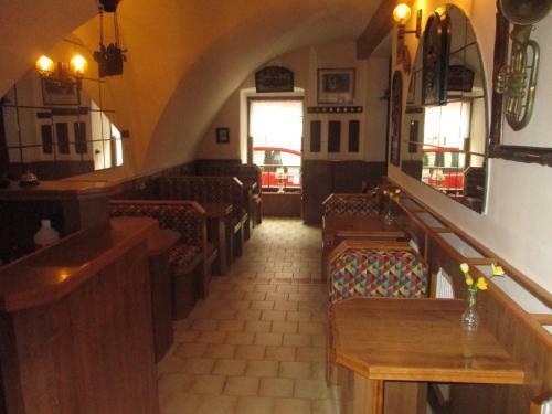 Hostal Penzion A Kavarna U Holubu