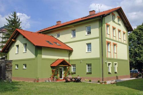 Hostal Pension Marathon