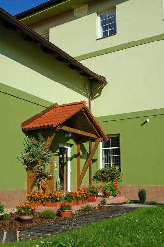 Hostal Pension Marathon